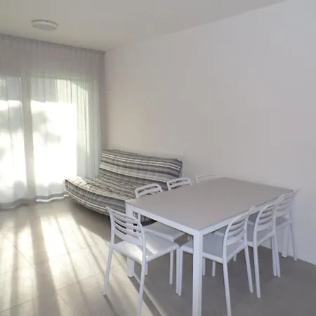 Apartment Modern One-bedroom Flat In A New